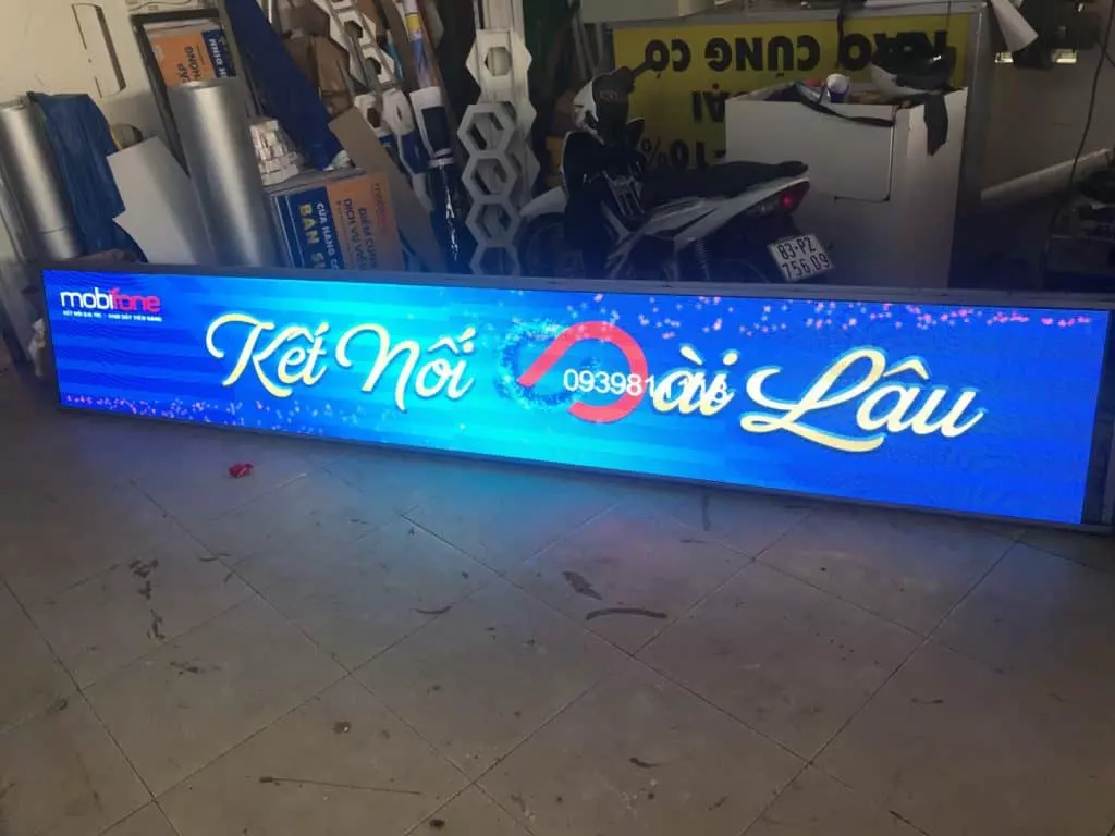 Hộp đèn hiflex và mica
